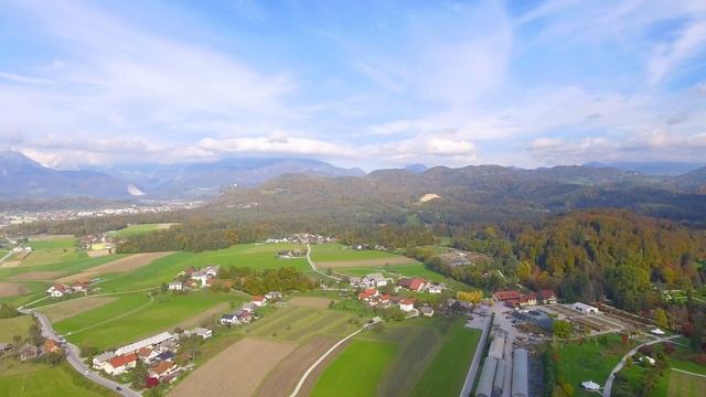 EXPLORATION SLOVENIA 4K (60FPS) ULTRA HD - Scenic Relaxation Along With Relaxing Piano Music смотреть онлайн