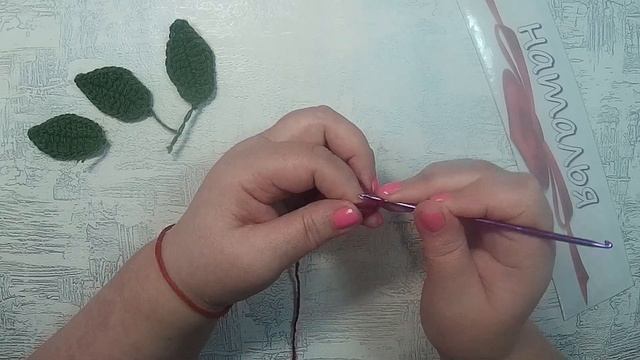 Аппликация крючком / Веточка вишни для декора изделия смотреть онлайн