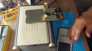 Как заменить дисплейный модуль на телефоне realme C21