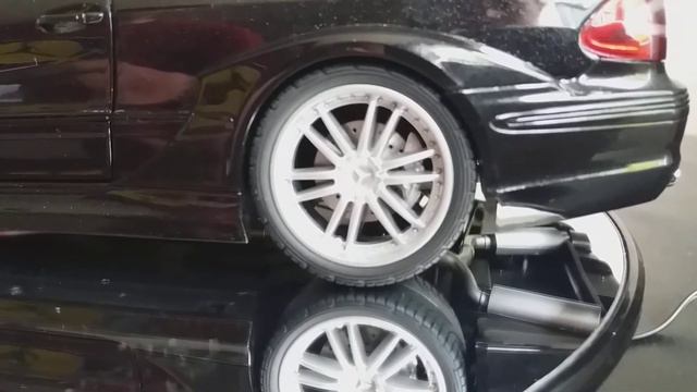 Mercedes CLK DTM AMG Kyosho 1/18 смотреть онлайн