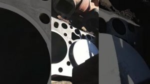 Рено Магнум сажаю гильзу на место.