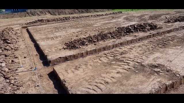 строим дом своими руками.продолжение.копка под фундамент. смотреть онлайн