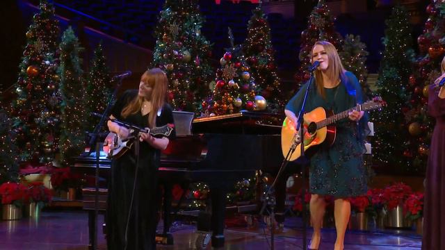 Celebrating the Light of the World | A Christmas on Temple Square Performance смотреть онлайн