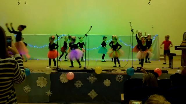 "Lollipop" -Хореографическая сводная подготовительная группа Мотыкальской ДШИ смотреть онлайн