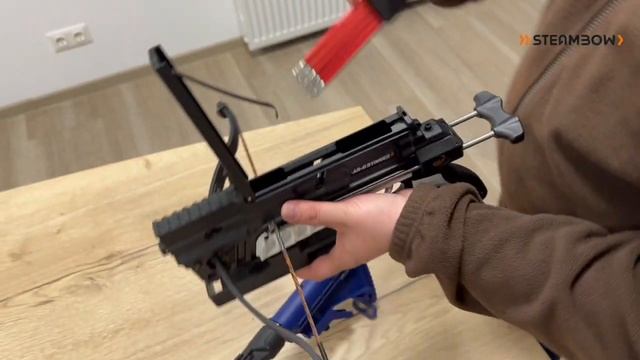 Using Steambow speedloaders in your AR-6 Stinger II crossbow pistol смотреть онлайн