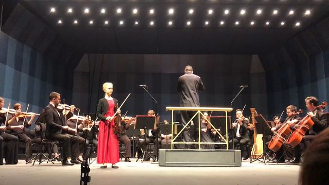 Accolay concerto in A minor - played by Nina, accompanied by the CPO смотреть онлайн