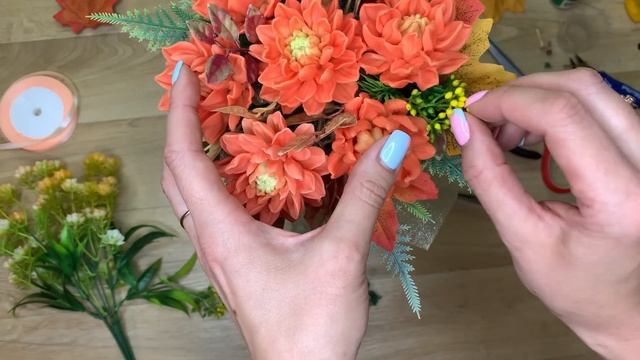 Букет в руку на 1 сентября/Сборка букета из мыла/Мыловарение смотреть онлайн