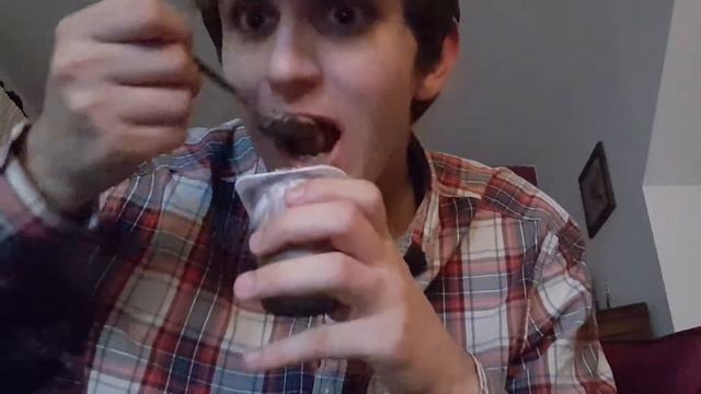 Holy fuck a fucking 30 second eat of the choc pot thing world record not drunk or high epic смотреть онлайн