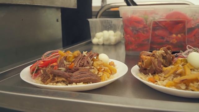 УЗБЕКСКИЙ ПЛОВ НА СВАДЬБУ | МОРЕ ШАШЛЫКА И БОЯРСКАЯ УХА смотреть онлайн