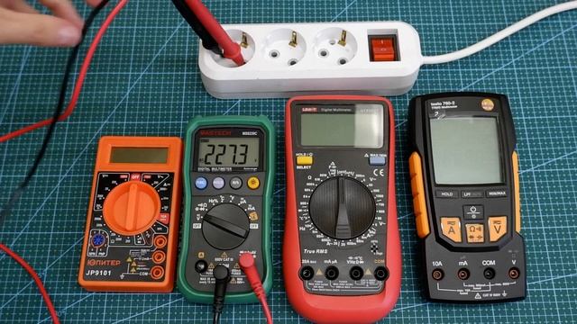 Как измерить напряжение в розетке мультиметром. Примеры и советы