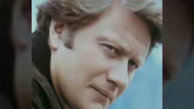 Песня: "У театрального подъезда". Андрей Миронов. Редкая песня. смотреть онлайн