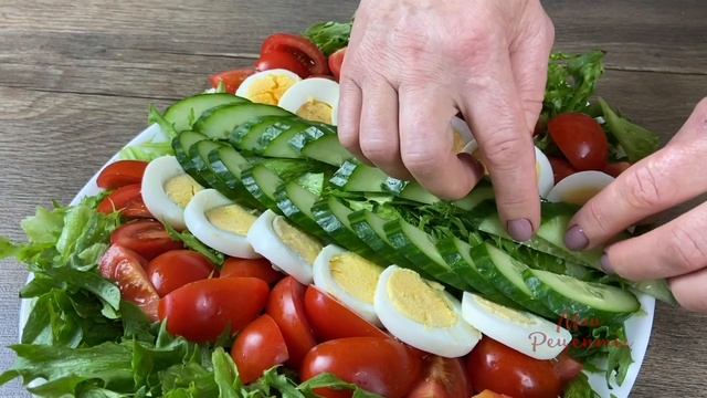 Салат с ТУНЦОМ и ОВОЩАМИ! Моя ЛЮБИМАЯ ЗАПРАВКА для САЛАТА! смотреть онлайн