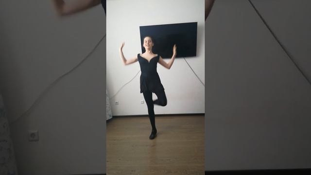 "Еврейский танец" смотреть онлайн