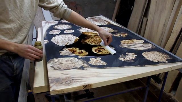 Стол из эпоксидной смолы! Просто и красиво! смотреть онлайн