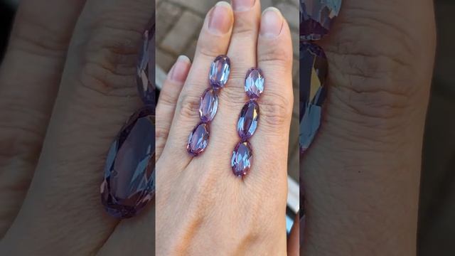 синтетические александриты (корунды) продолговатые овалы 16х8мм и 15х8мм смотреть онлайн