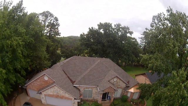 Trying dives in my front yard with my GEPRC TinyGo смотреть онлайн