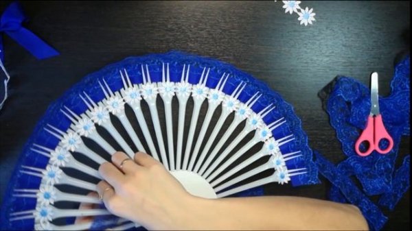 ВЕЕР ИЗ ПЛАСТИКОВЫХ ВИЛОК