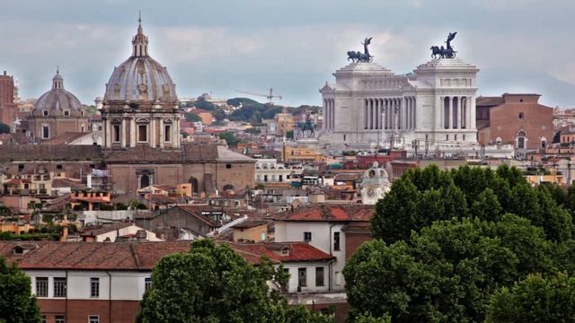 Victor Emmanuel II monument and Sant'Andrea della Valle basilica смотреть онлайн