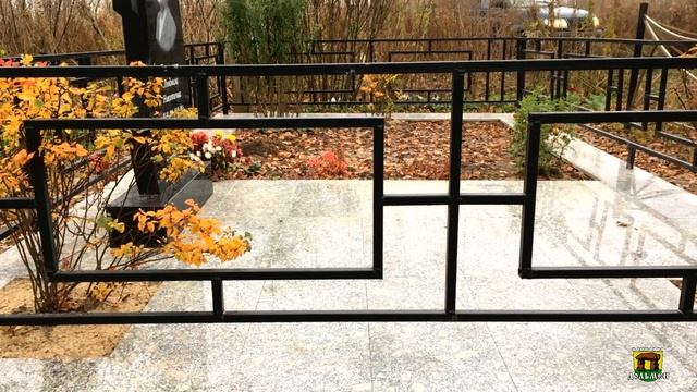 Серо-бежевая гранитная плитка в благоустройстве могилы смотреть онлайн