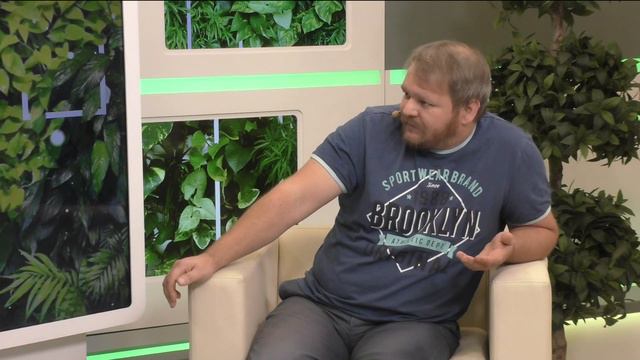 Как пережить семейную фотосессию. Жить легко 22/08/23 смотреть онлайн