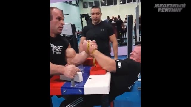 Денис Цыпленков о силе Девона Ларратта смотреть онлайн