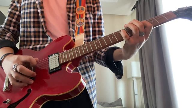 Måneskin - I Wanna Be Your Slave (guitar cover) смотреть онлайн