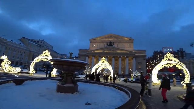 Прогулка от Площади революции до ЦУМа смотреть онлайн