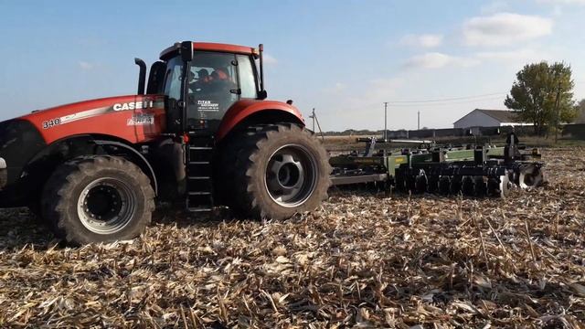 Case Magnum 340 +Wishek 842 N по кукурудзі смотреть онлайн