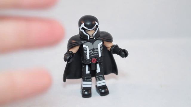 Minimates Marvel Toys R Us Wave 23 Tactical Wolverine and Marvel Now Magneto Review смотреть онлайн