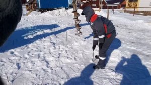 01 - Разбивка свайного поля и бурения отверстия под ЖБ сваи