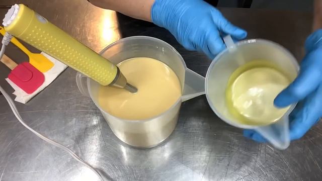 Making a Custom Batch of 💕 MOTHERS MILK 💕 Breastmilk CP Soap + Palm Free Recipe | Ellen Ruth Soap смотреть онлайн