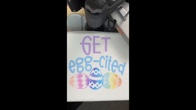 Finishing up Easter crafts with Siser EasyWeed, Patterned HTV, and Oracal 651 смотреть онлайн