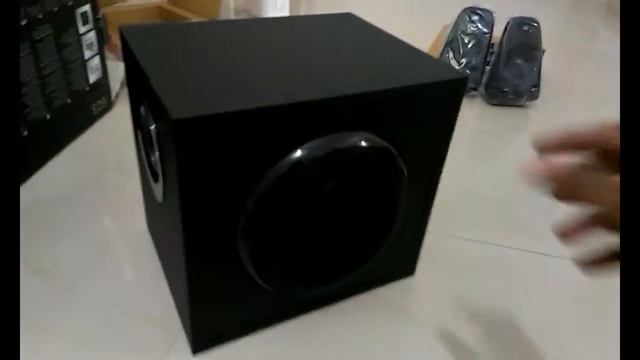 Logitech Z623 2.1 Speaker Unboxing смотреть онлайн
