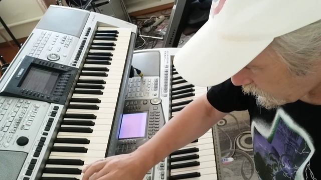 PSR-2100 Vs PSR-3000