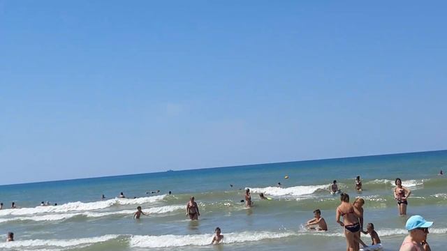Город Анапа. Район Джемете. Пляж Черного моря (09.07.19) смотреть онлайн