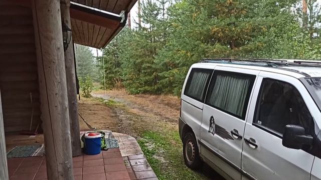 Финляндия начался сезон проливных дождей и заканчивается сезон брусники!!! смотреть онлайн