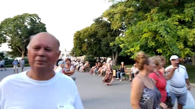 Смотровая площадка над Севастопольской бухтой. Приморский бульвар. Комсомольский парк. смотреть онлайн