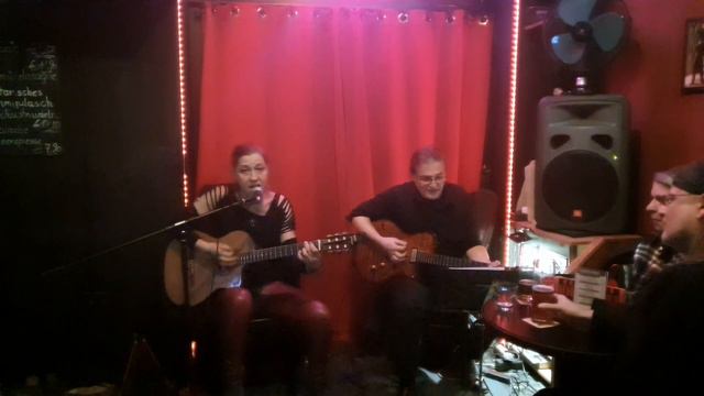 Katie Kern & Paul Reschenhofer "Travellight" смотреть онлайн