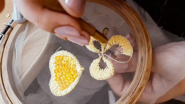 Люневильская вышивка гладью / Stumpwork embroidery with luneville tambour hook смотреть онлайн