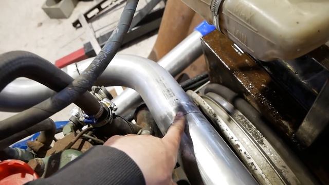AA-Ford Med Volvo TD60, Bygger tryckrör & böttar pumpen! смотреть онлайн