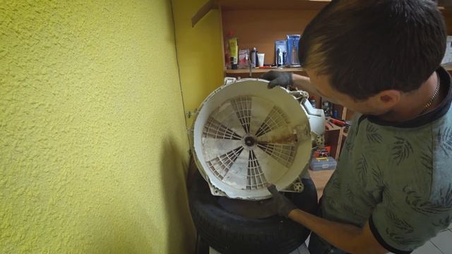 Стиральная машина Ariston замена подшипников. смотреть онлайн