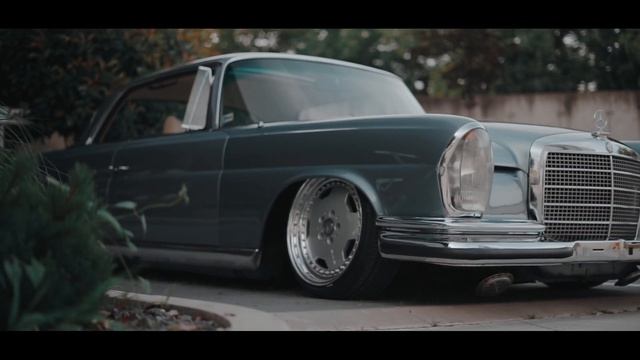 A Day in Bratislava with Lukas' W111 Coupe | Violent Clique смотреть онлайн