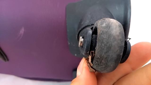 Why you shouldn't buy American Tourister Bags (eng subs) смотреть онлайн