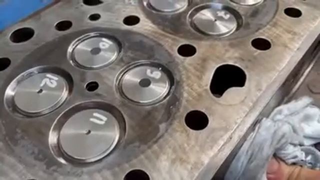 Как считаете, так можно проверить клапаны на герметичность? (ГБЦ ДАФ-105) смотреть онлайн