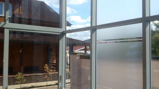 Тонирование стекол пленкой с эффектом пескоструйной обработки с нанесением орнамента. смотреть онлайн