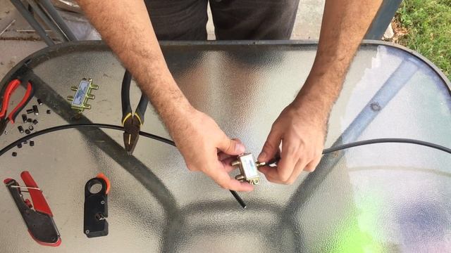 How to Install an F Type Splitter for Digital TV смотреть онлайн