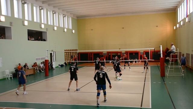 Волейбол. Шмаковка. Мужчины 50+. Уссурийск vs Заветы Ильича смотреть онлайн