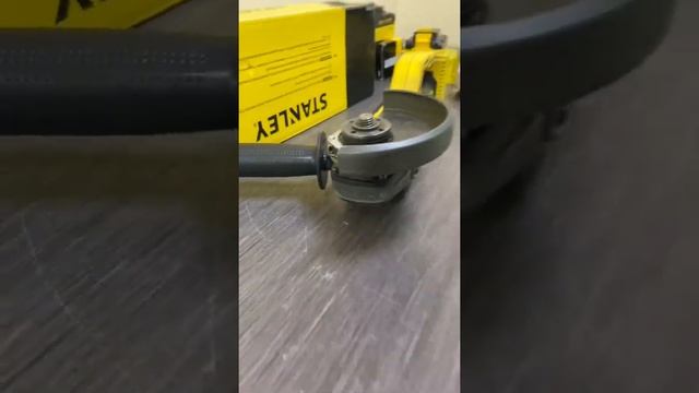 Ушм Stanley смотреть онлайн