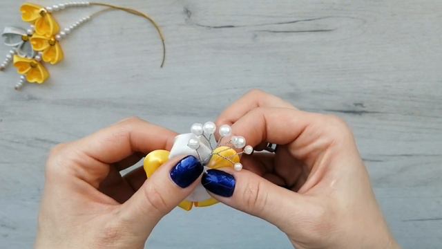 Попробуйте СДЕЛАТЬ! ☀️ Яркие Весенние бантики канзаши с подвесками DIY Cobeads.com смотреть онлайн