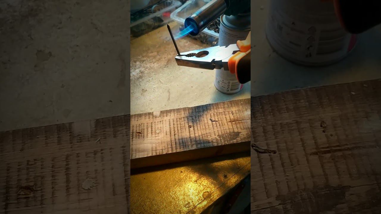 Этот гвоздь больше не достать #лайфхаки смотреть онлайн